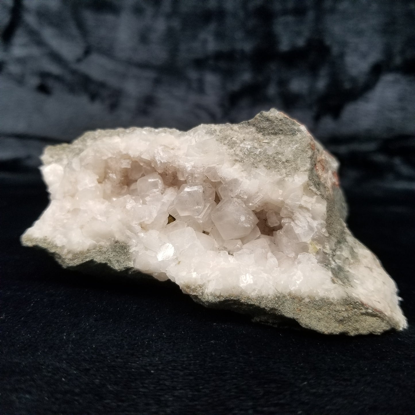 #11246 Chalcopyrite on Combined form Calcite with Hematite inclusions