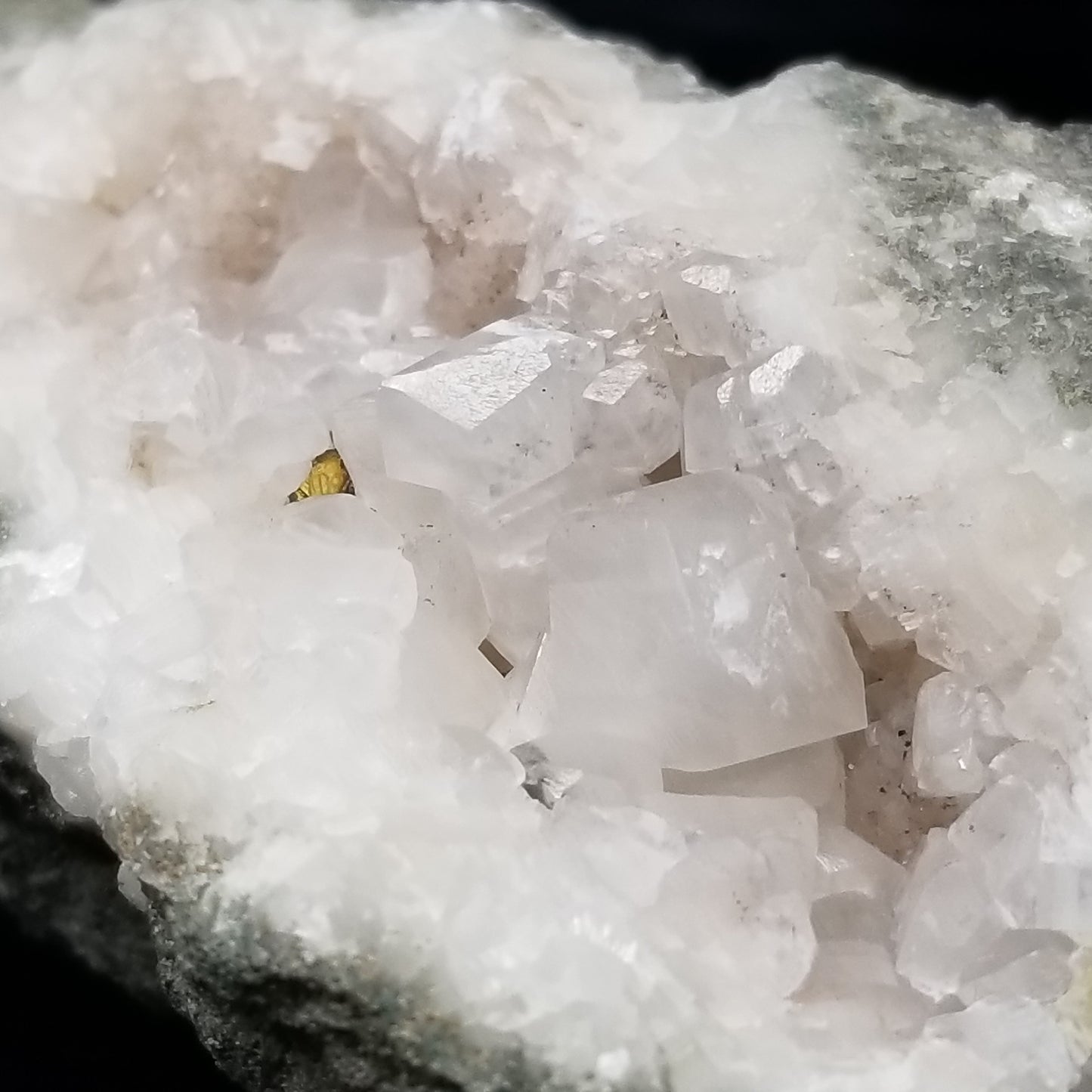 #11246 Chalcopyrite on Combined form Calcite with Hematite inclusions