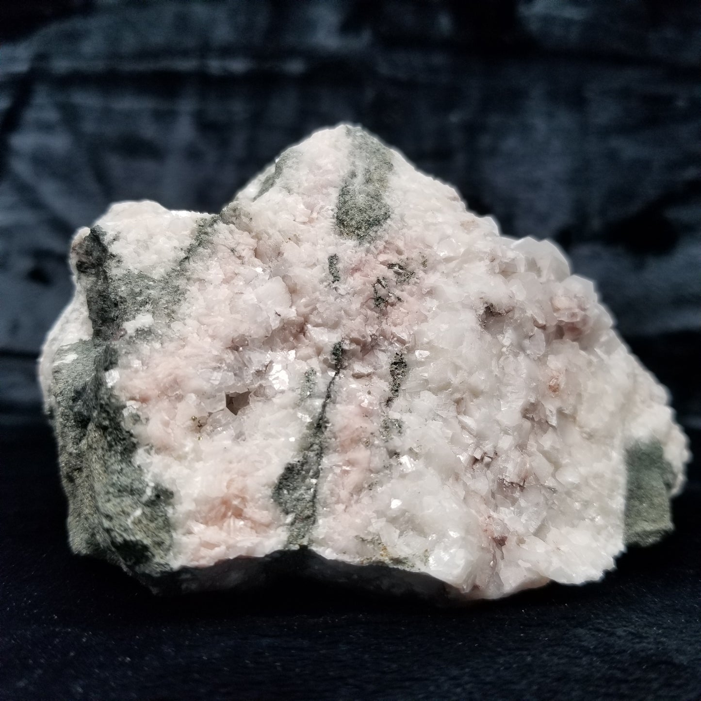 #11280 Clear Combined form Calcite goede with Hematite inclusions on matrix