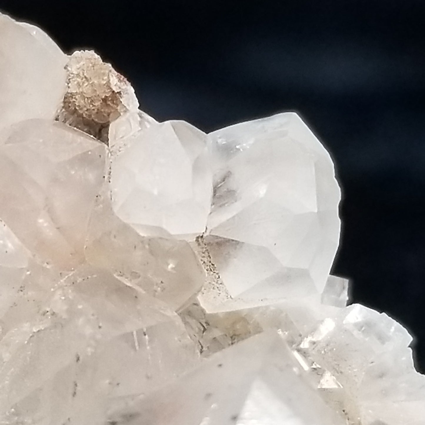 #11283 Chalcopyrite on clear Combined form Calcite formation on matrix