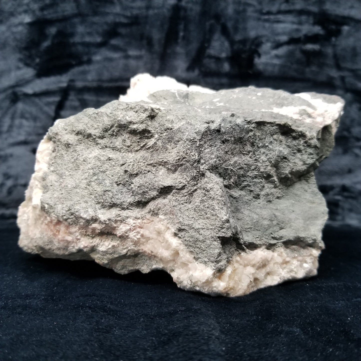 #11284 Chalcopyrite on clear Combined form Calcite on matrix