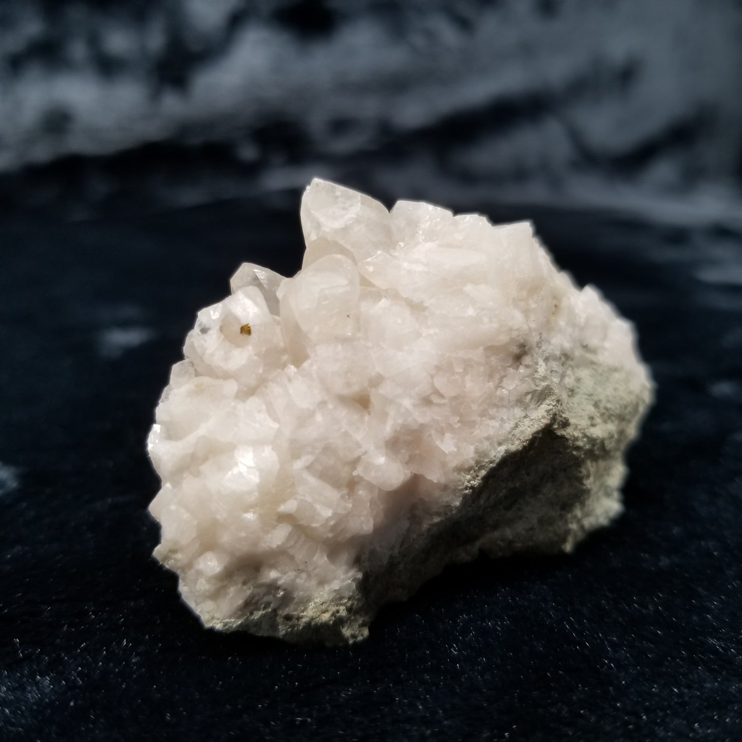 #11307 Chalcopyrite on clear Combined form Calcite on matrix