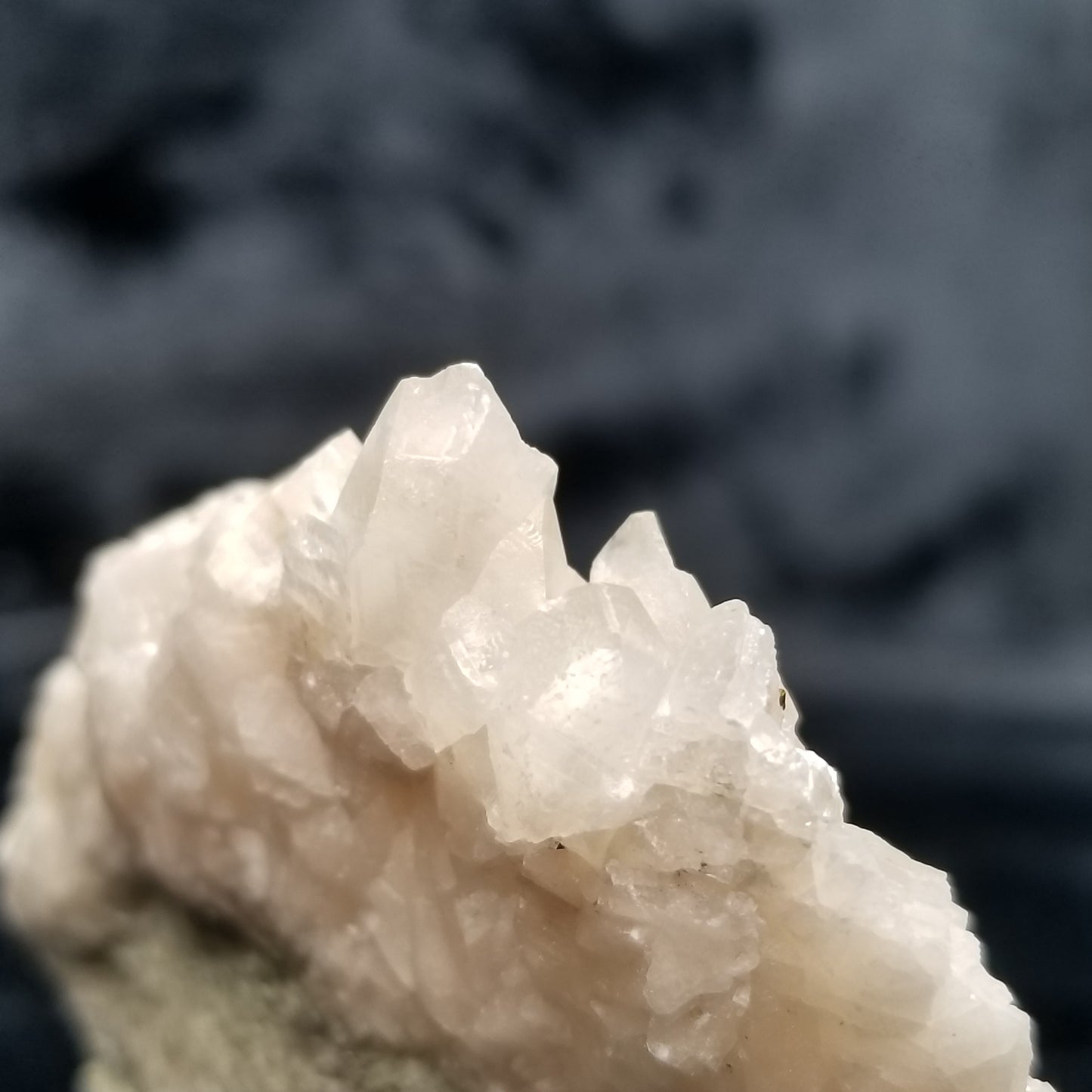 #11307 Chalcopyrite on clear Combined form Calcite on matrix