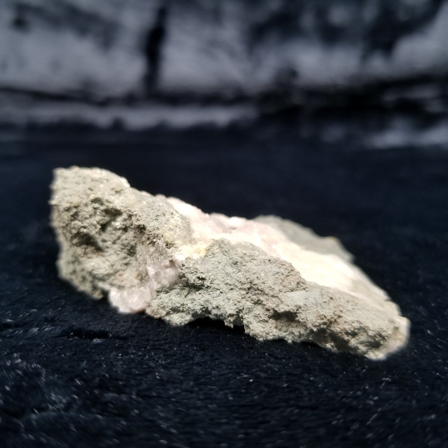 #11313 Chalcopyrite on clear Combined form Calcite on matrix