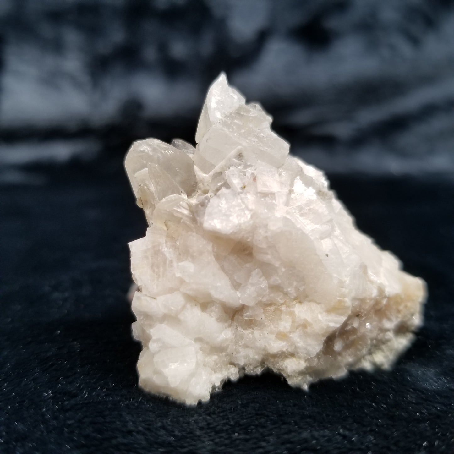 #11326 Chalcopyrite on clear Combined form Calcite on matrix