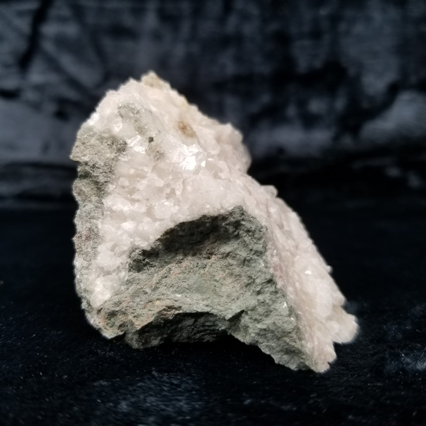 #11328 Chalcopyrite on white Combined form Calcite formation on matrix