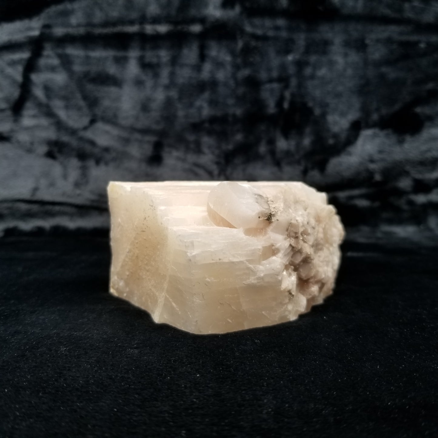 #11364 Honey Calcite block with natural angle