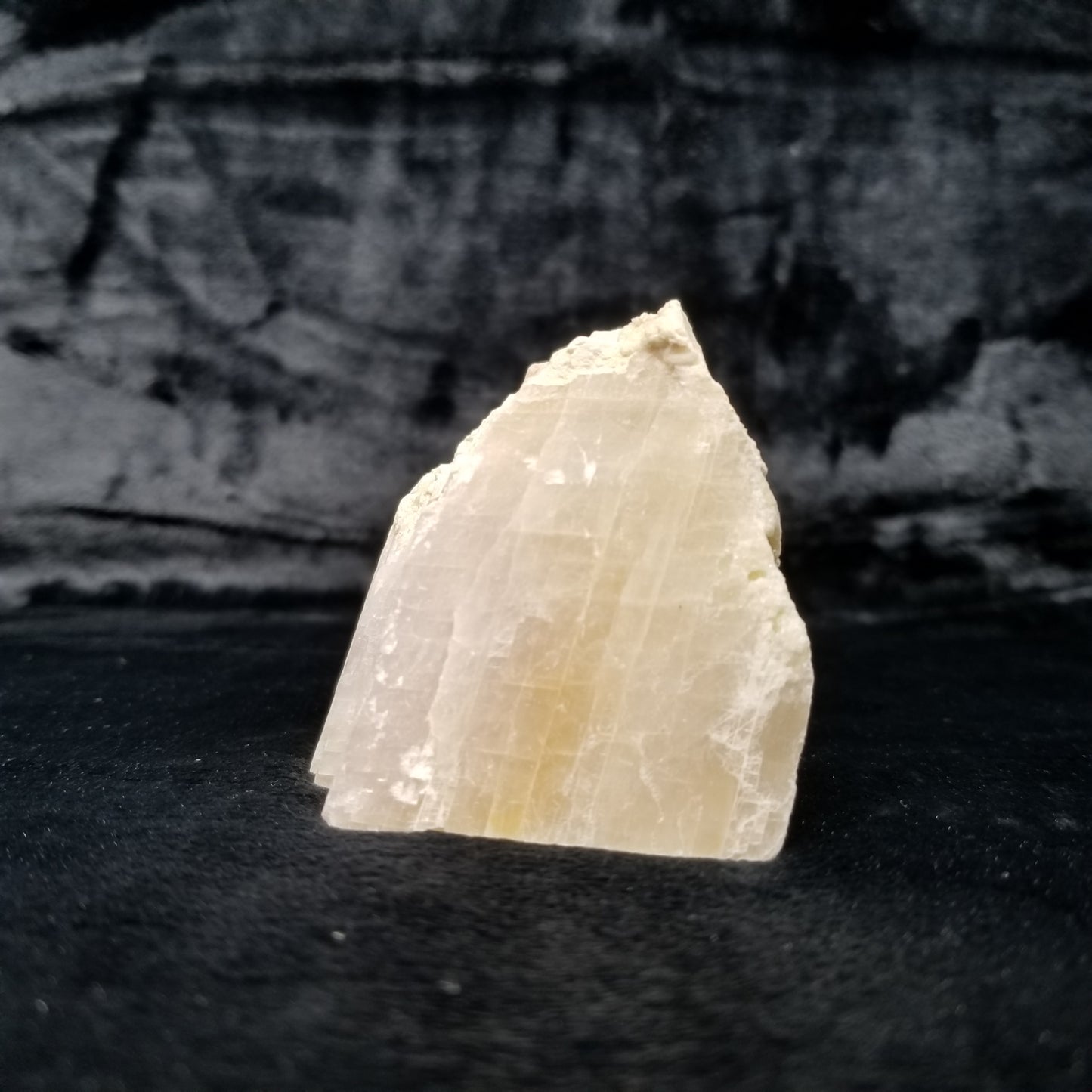 #11368 Dolomite honey Calcite block with natural angle