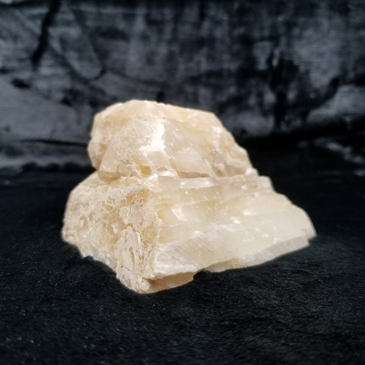 #11369 Honey Calcite block with natural angle