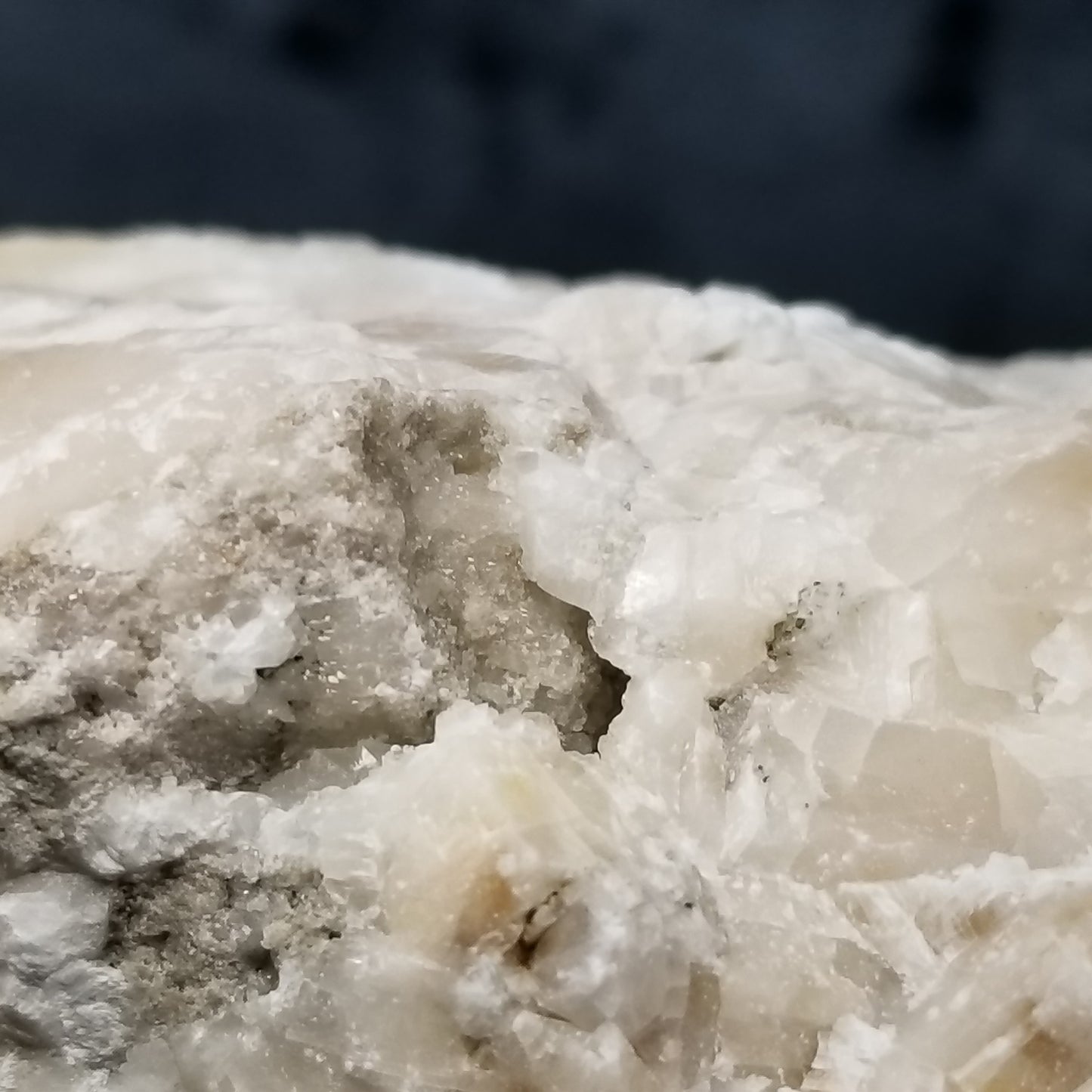 #11381 Honey Calcite block formation on matrix