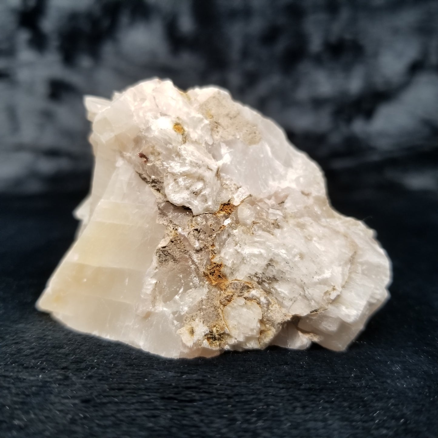 #11409 Dolomite on Calcite block