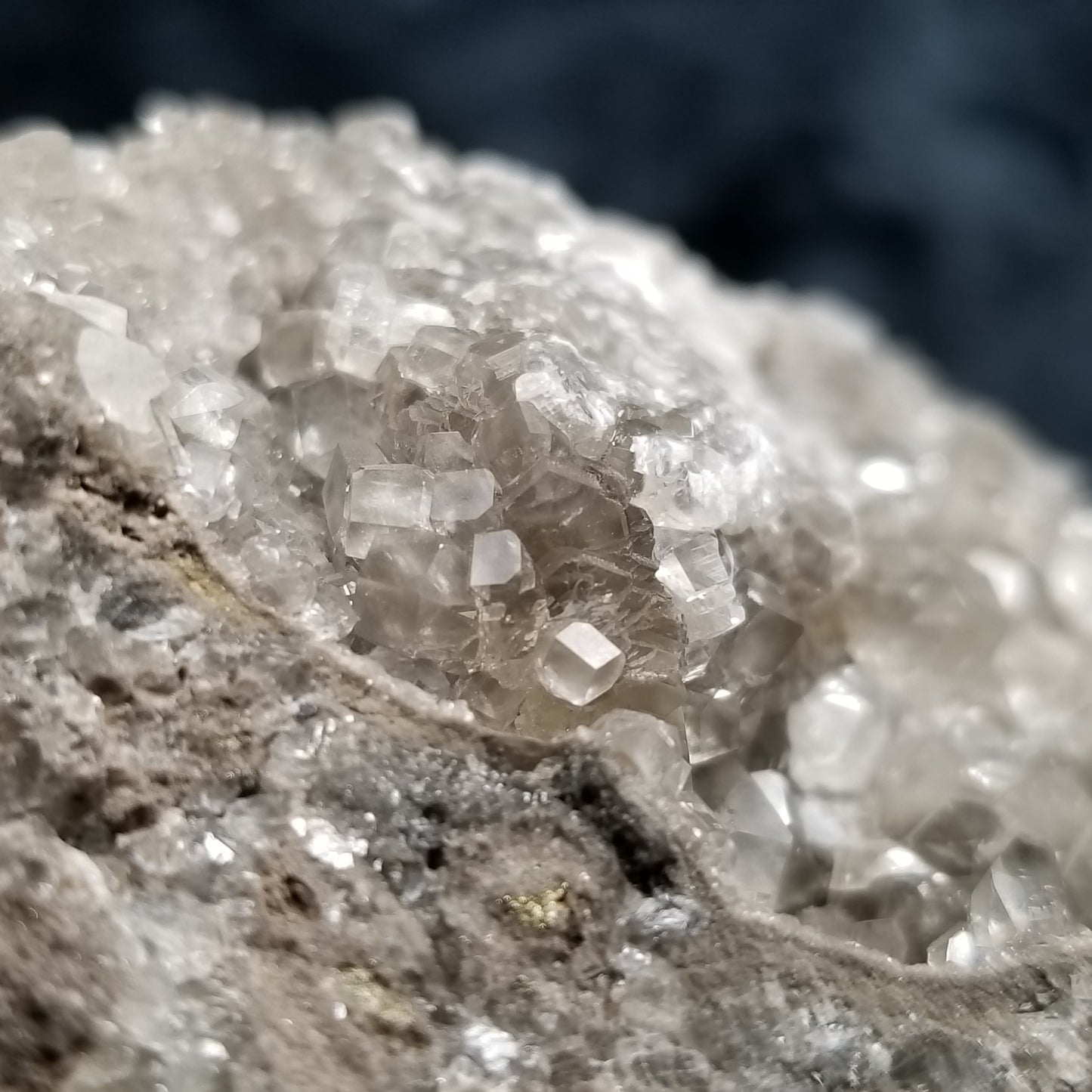 #33002 Transparent Nailhead Spar Calcite geode, Chalcopyrite ore and small fossils in matrix