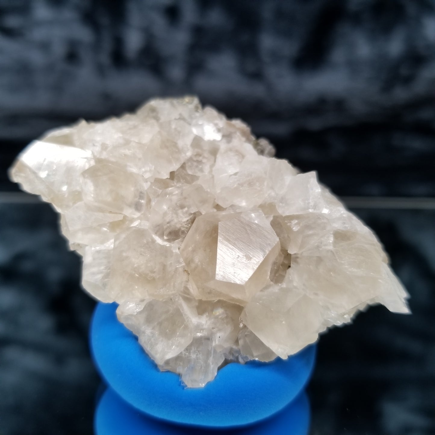 #33005 Super clear Nailhead Spar Calcite cluster, Chalcopyrite ore and multiple small fossils in the matrix