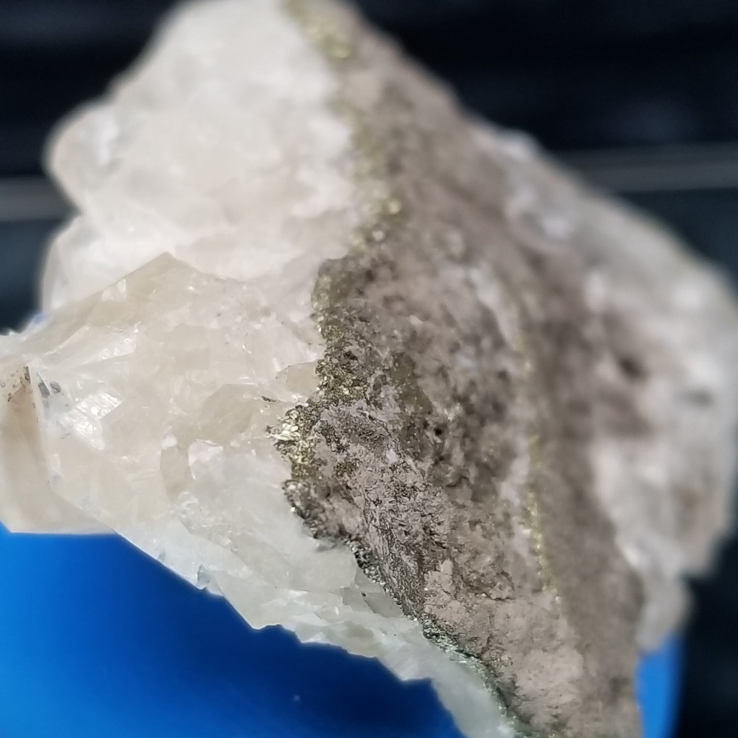 #33005 Super clear Nailhead Spar Calcite cluster, Chalcopyrite ore and multiple small fossils in the matrix
