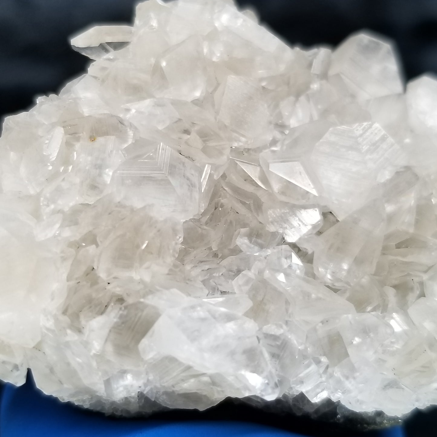 #33006 Super clear Nailhead Spar Calcite cluster, Chalcopyrite ore and multiple small fossils in the matrix