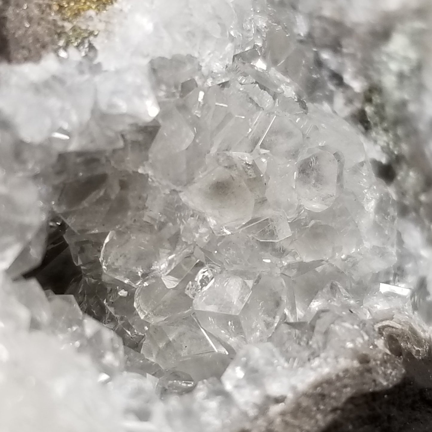 #33014 Super clear Nailhead Spar Calcite geode, Chalcopyrite ore and multiple small fossils in the matrix