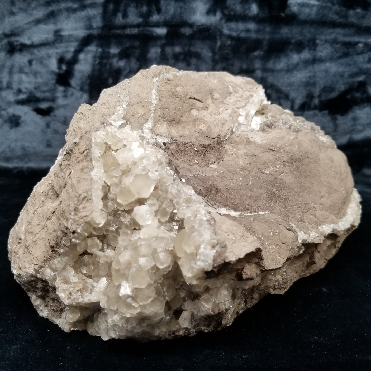 #33018 Super clear Nailhead Spar Calcite cluster, Chalcopyrite ore and multiple small fossils in the matrix