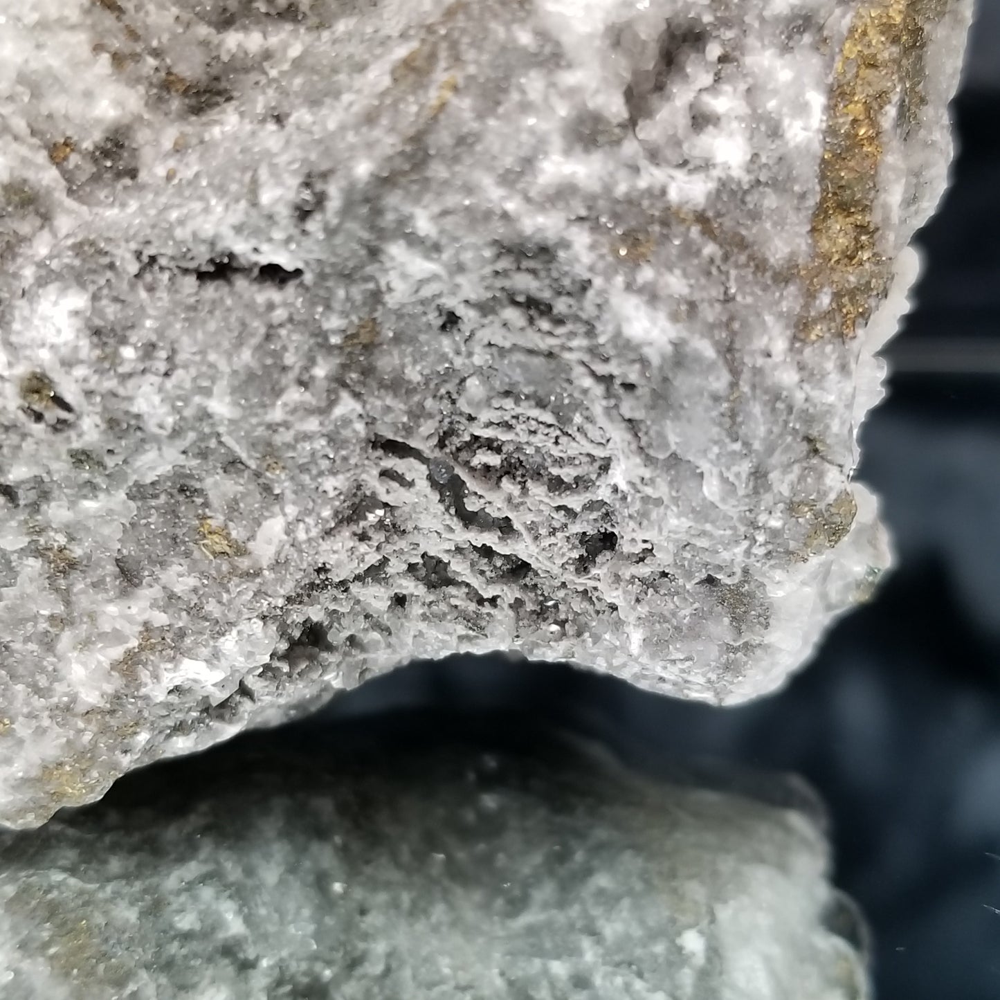 #33019-B Super clear Nailhead Spar Calcite cluster, Chalcopyrite ore and multiple small fossils in the matrix