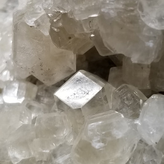 #33021 Super clear Nailhead Spar Calcite geode, Chalcopyrite ore and multiple small fossils in the matrix