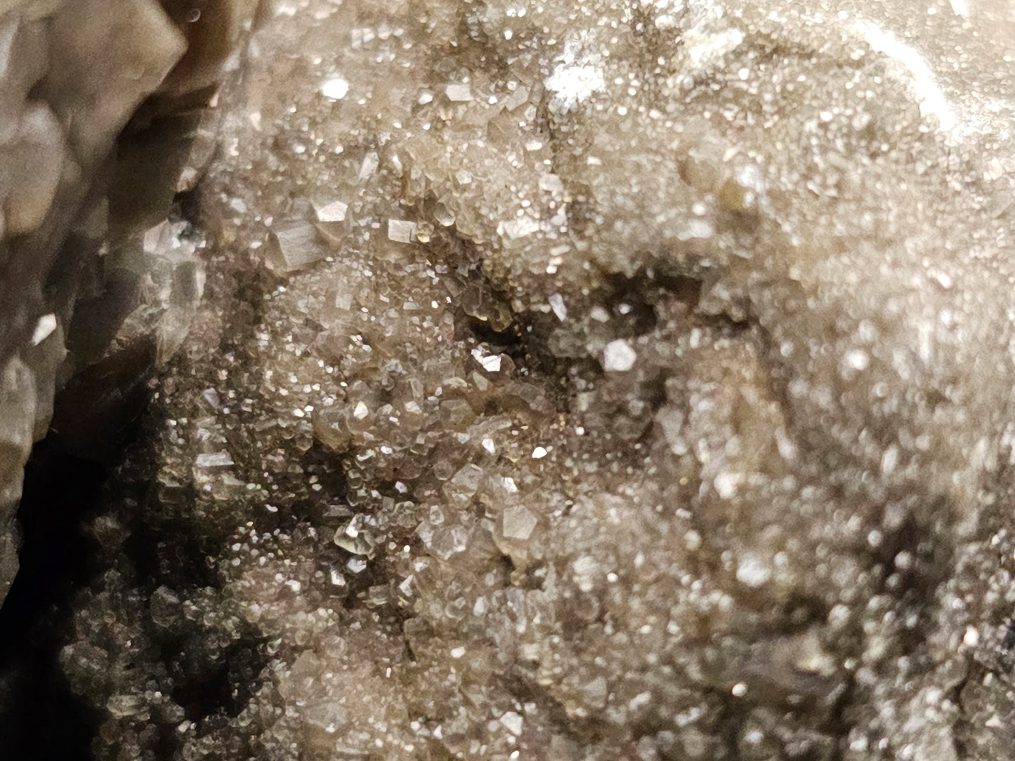 #33025 Special formation of Nailhead Spar Calcite cluster, Chalcopyrite ore and multiple small fossils in the matrix