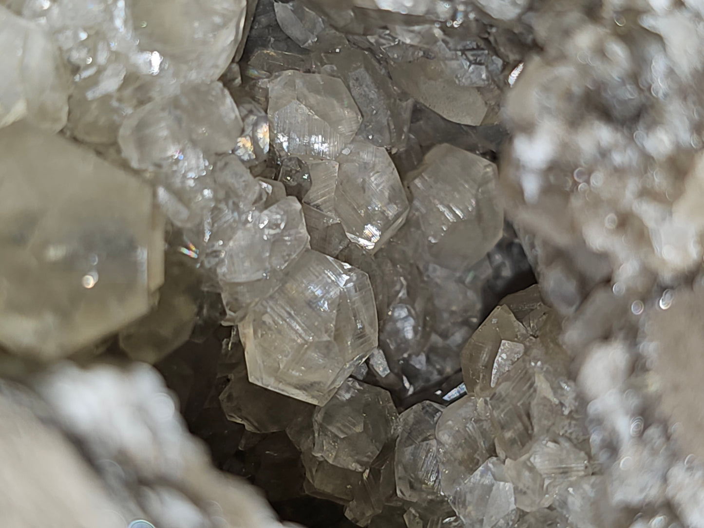 #33026 Super clear Nailhead Spar Calcite geode, Chalcopyrite ore and multiple small fossils in the matrix