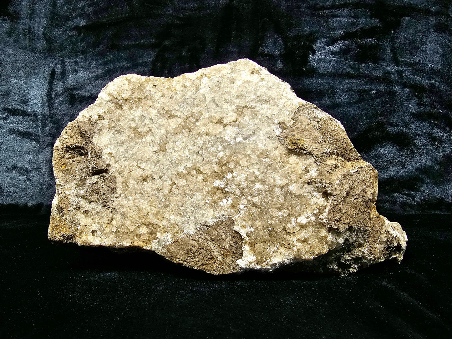 #33032 Super clear Nailhead Spar Calcite geode, Chalcopyrite ore and multiple small fossils in the matrix