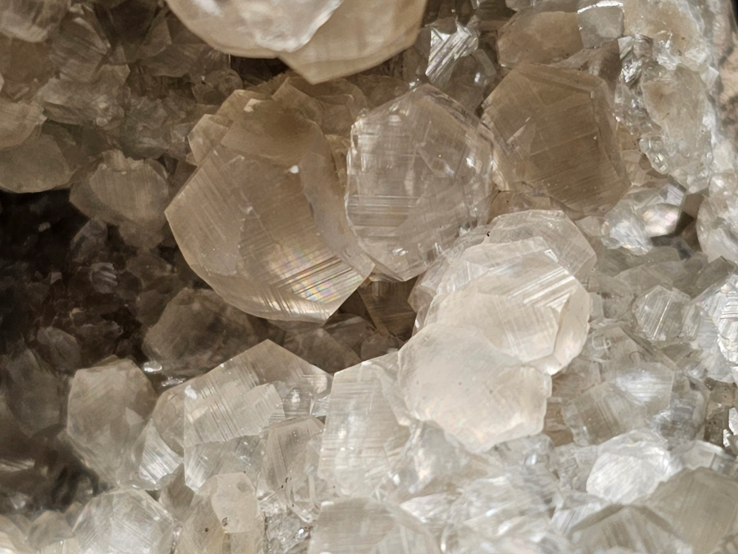 #33033 Super clear Nailhead Spar Calcite geode, Chalcopyrite ore and multiple small fossils in the matrix