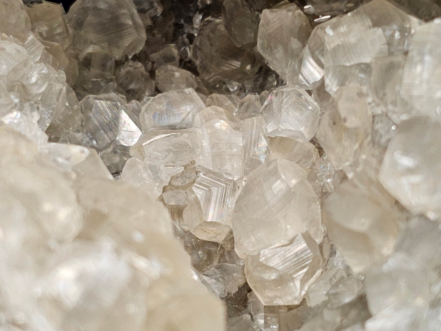 #33033 Super clear Nailhead Spar Calcite geode, Chalcopyrite ore and multiple small fossils in the matrix