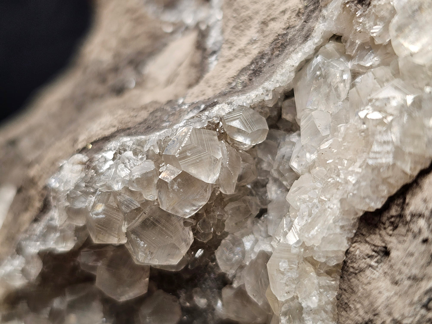 #33033 Super clear Nailhead Spar Calcite geode, Chalcopyrite ore and multiple small fossils in the matrix