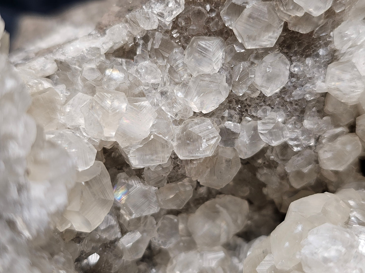 #33033 Super clear Nailhead Spar Calcite geode, Chalcopyrite ore and multiple small fossils in the matrix