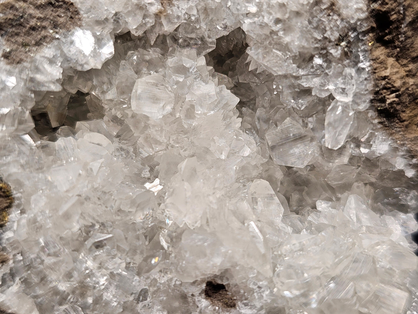 #33042 Super clear Nailhead Spar Calcite geode, Chalcopyrite ore and multiple small fossils in the matrix