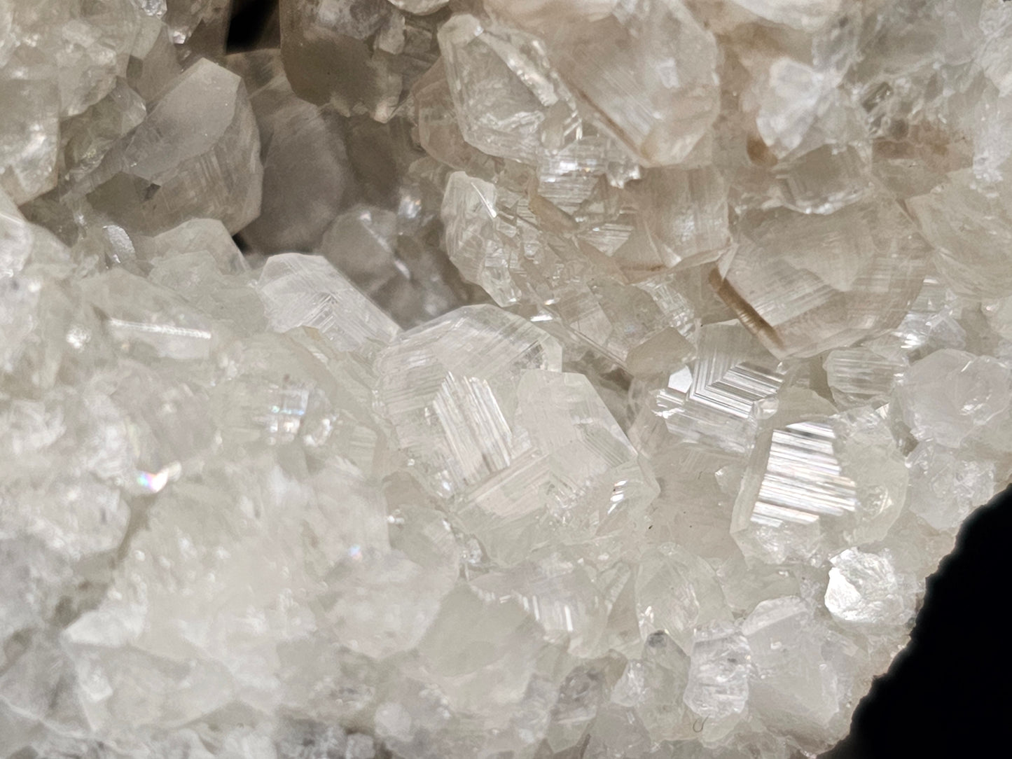 #33053 Super clear Nailhead Spar Calcite cluster, Chalcopyrite ore and multiple small fossils in the matrix