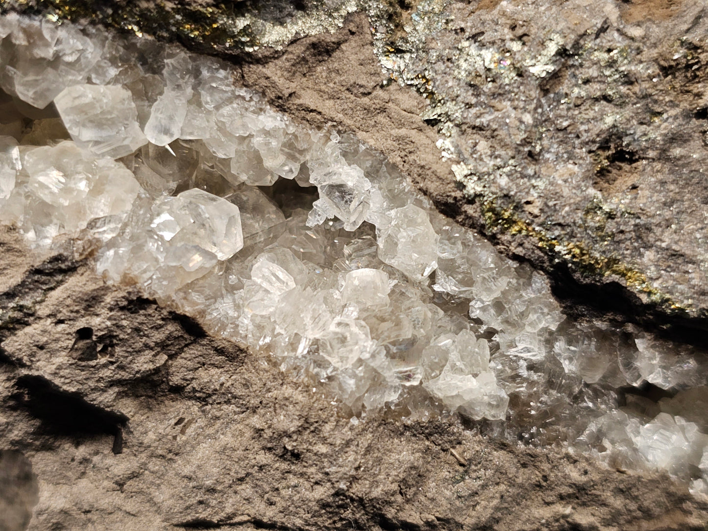#33041 Super clear Nailhead Spar Calcite cluster, Chalcopyrite ore and multiple small fossils in the matrix