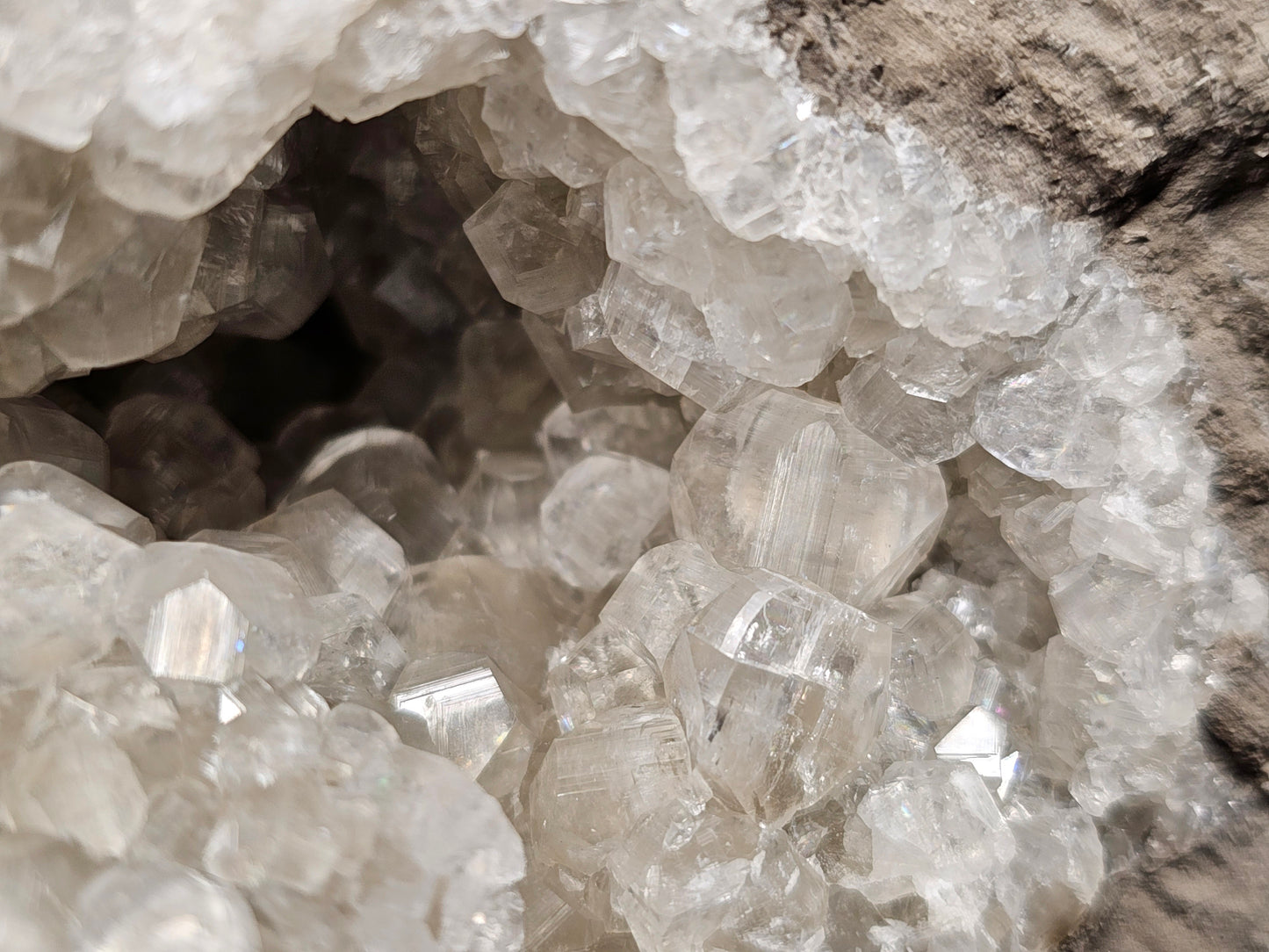 #33027 Super clear Nailhead Spar Calcite geode, Chalcopyrite ore and multiple small fossils in the matrix