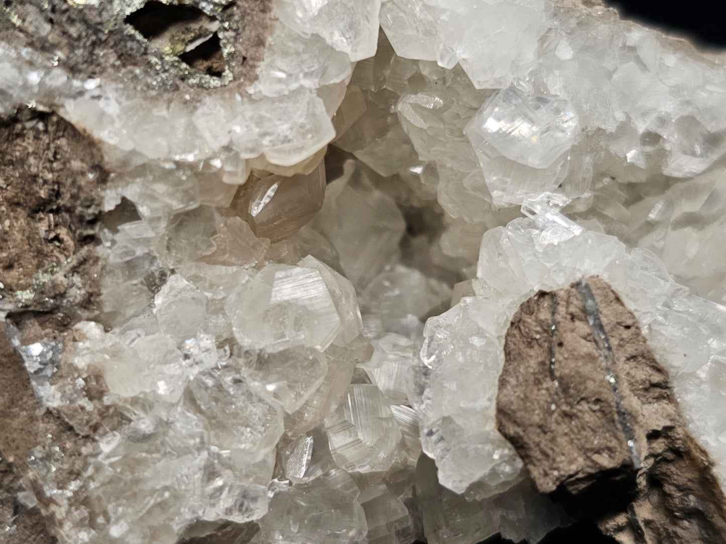 #33038 Super clear Nailhead Spar Calcite geode, Chalcopyrite ore and multiple small fossils in the matrix