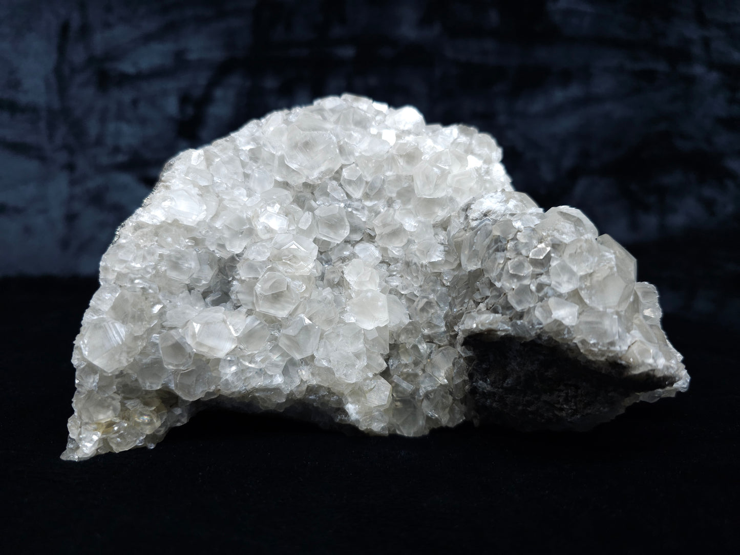 #33049 Super clear Nailhead Spar Calcite cluster, Chalcopyrite ore and multiple small fossils in the matrix