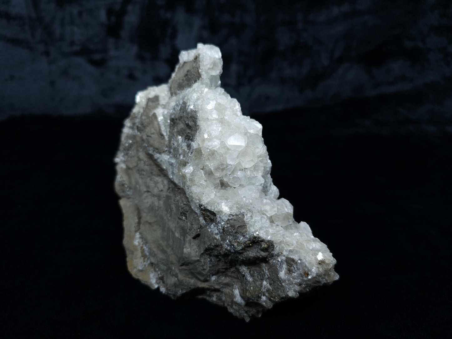 #33085 Super clear Nailhead Spar Calcite cluster, Chalcopyrite ore and multiple small fossils in the matrix