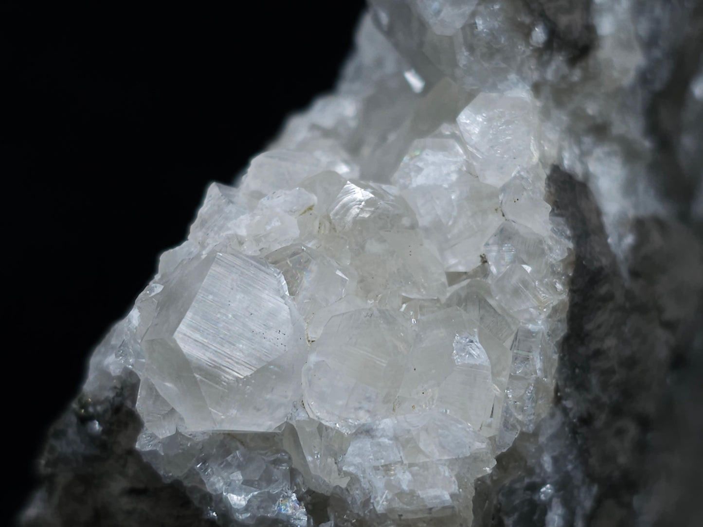 #33085 Super clear Nailhead Spar Calcite cluster, Chalcopyrite ore and multiple small fossils in the matrix