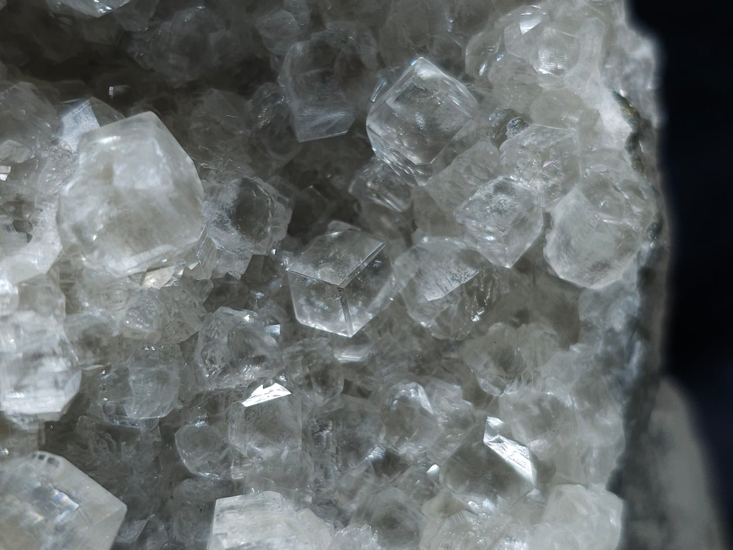 #10018 Super clear Nailhead Spar Calcite geode, Chalcopyrite ore and multiple small fossils in the matrix