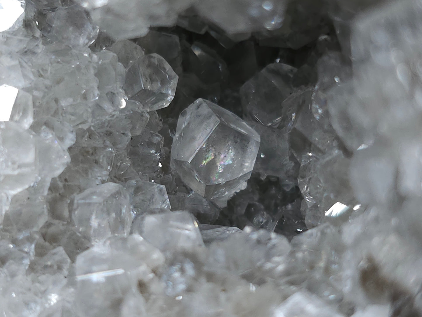 #33084 Super clear Nailhead Spar Calcite geode, Chalcopyrite ore and multiple small fossils in the matrix