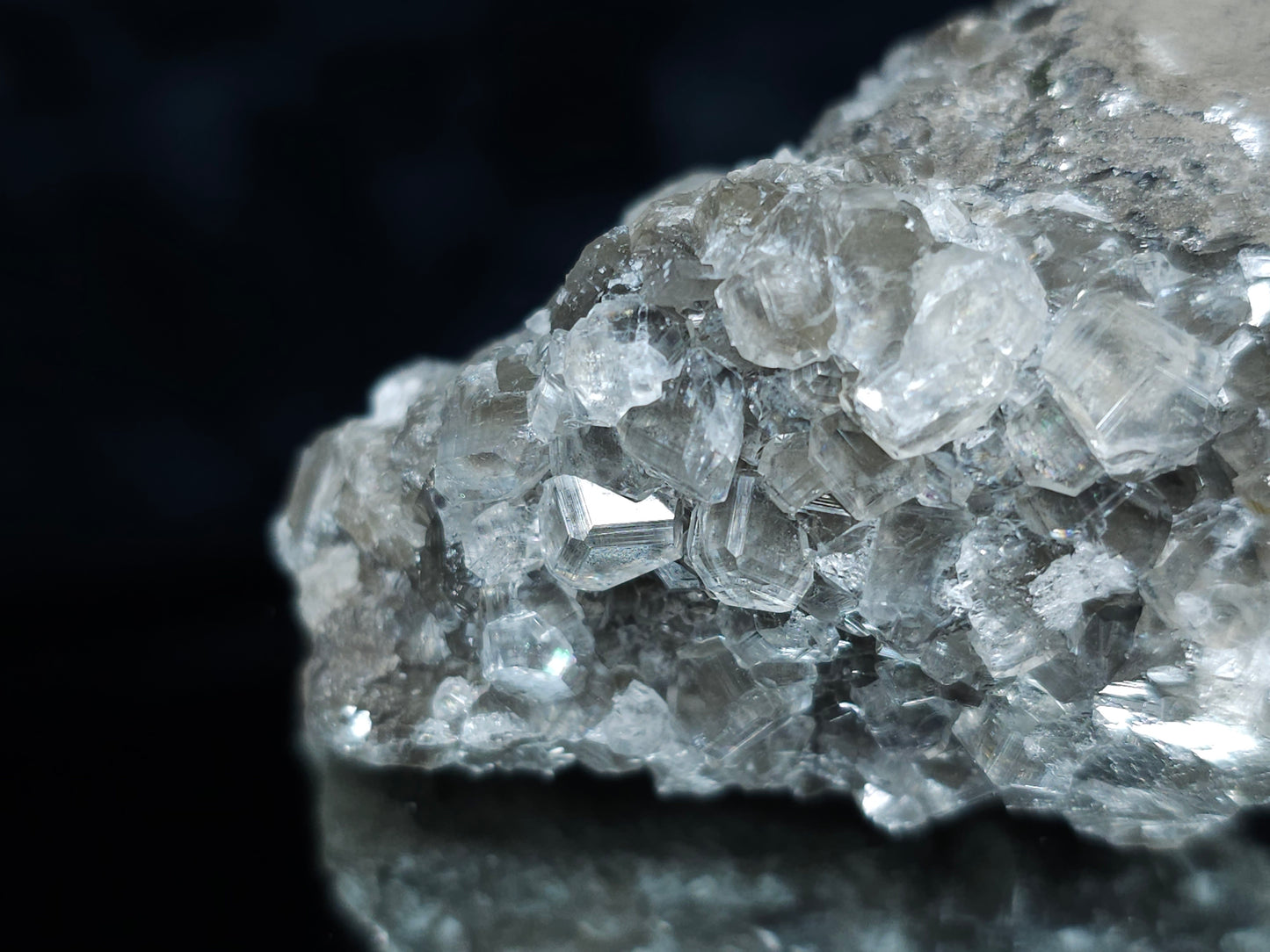 #33105 Super clear Nailhead Spar Calcite cluster with Chalcopyrite ore and multiple small fossils in the matrix