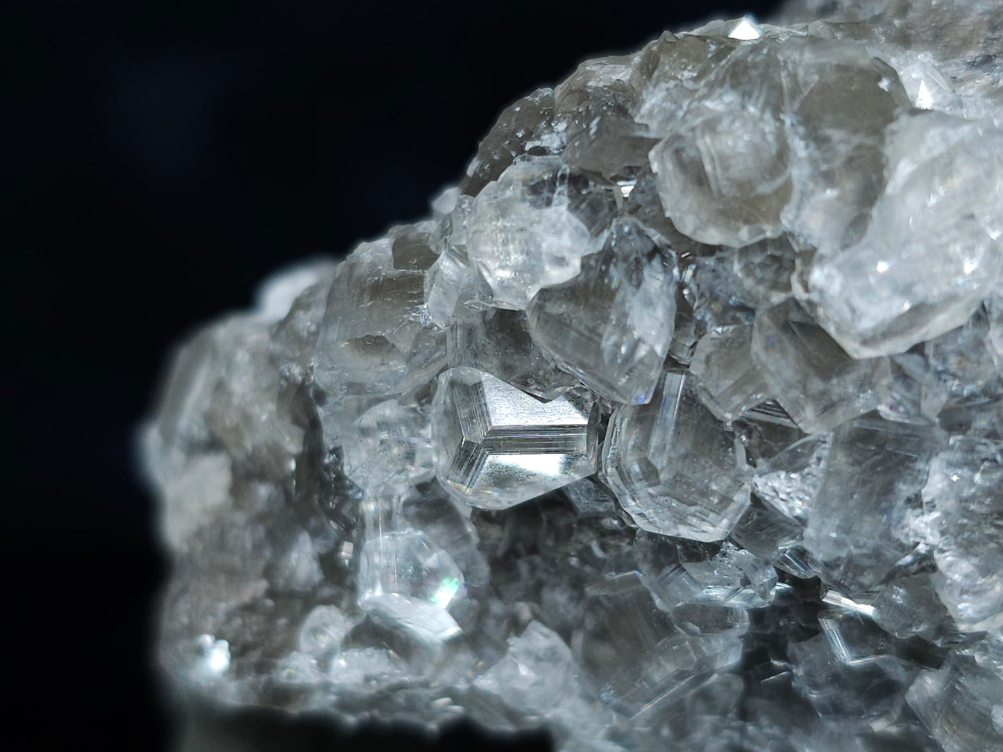 #33105 Super clear Nailhead Spar Calcite cluster with Chalcopyrite ore and multiple small fossils in the matrix