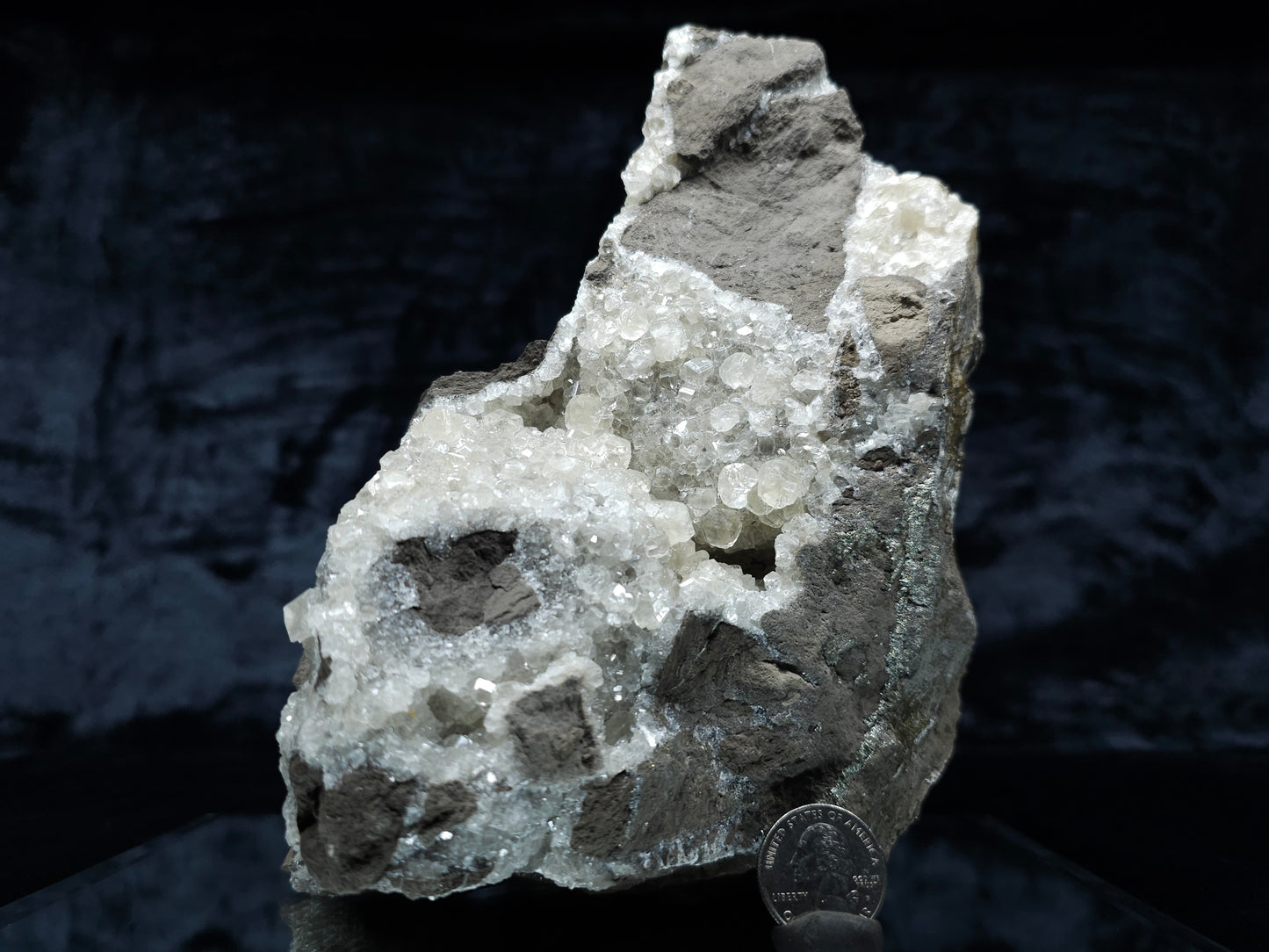 #33093 Super clear Nailhead Spar Calcite geode, Chalcopyrite ore and multiple small fossils in the matrix