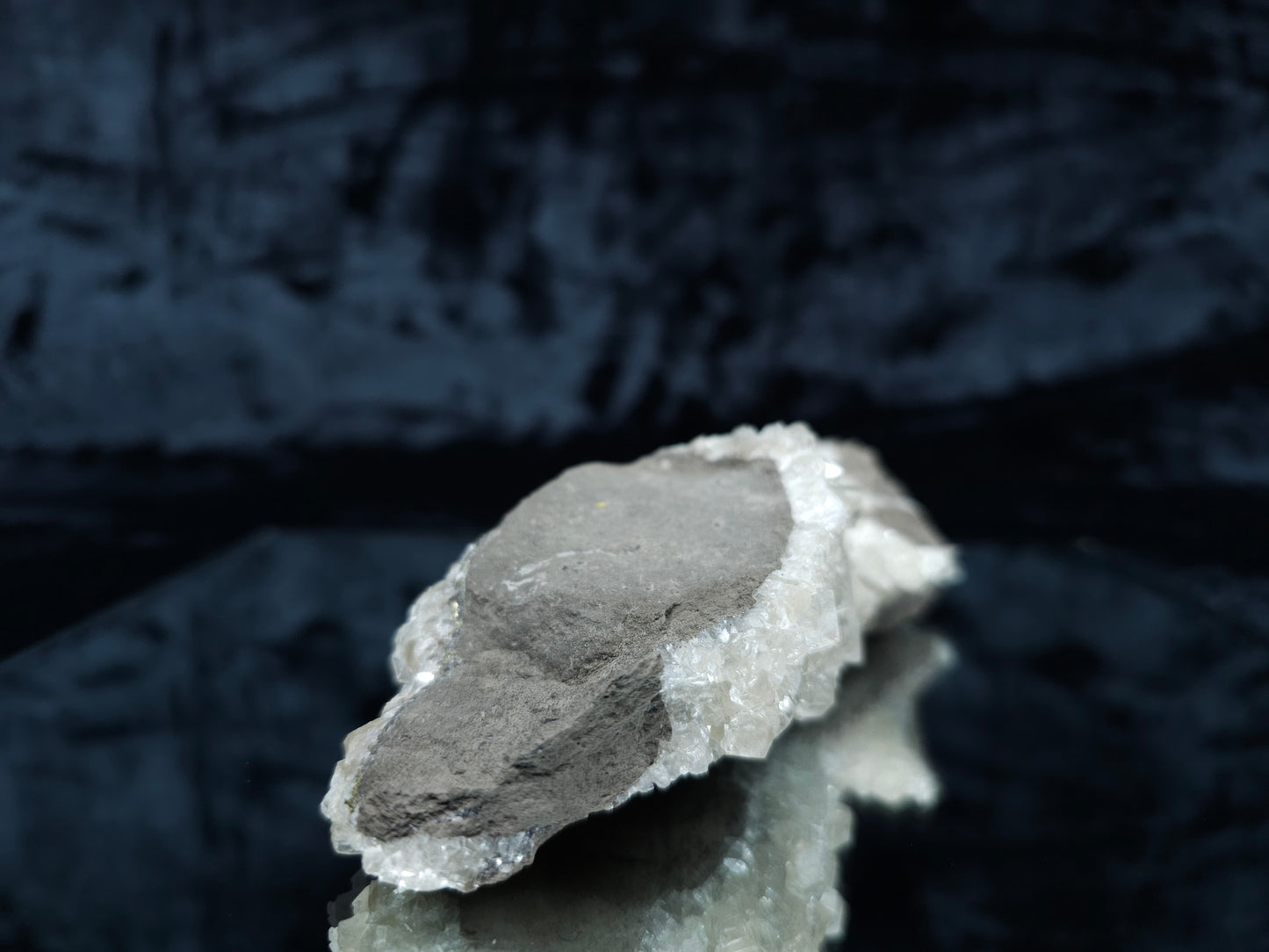 #33108 Super clear Nailhead Spar Calcite cluster with Chalcopyrite ore and multiple small fossils in the matrix