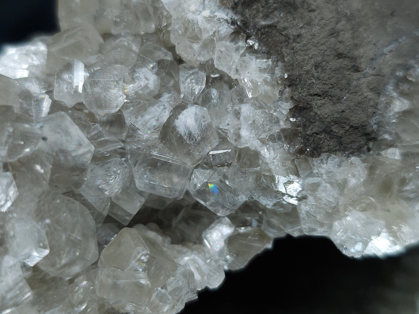 #33108 Super clear Nailhead Spar Calcite cluster with Chalcopyrite ore and multiple small fossils in the matrix