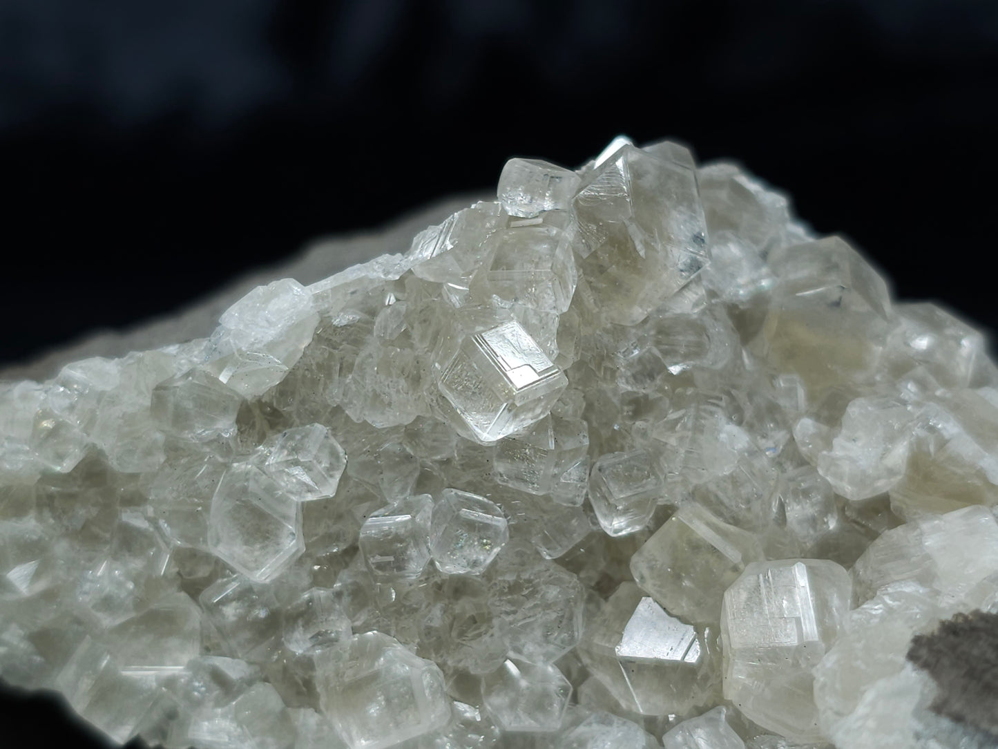 #33108 Super clear Nailhead Spar Calcite cluster with Chalcopyrite ore and multiple small fossils in the matrix