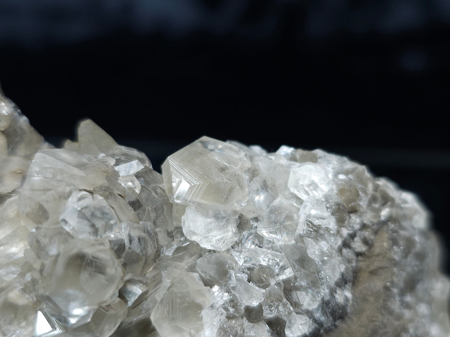 #33099 Super clear Nailhead Spar Calcite cluster, Chalcopyrite ore and multiple small fossils in the matrix