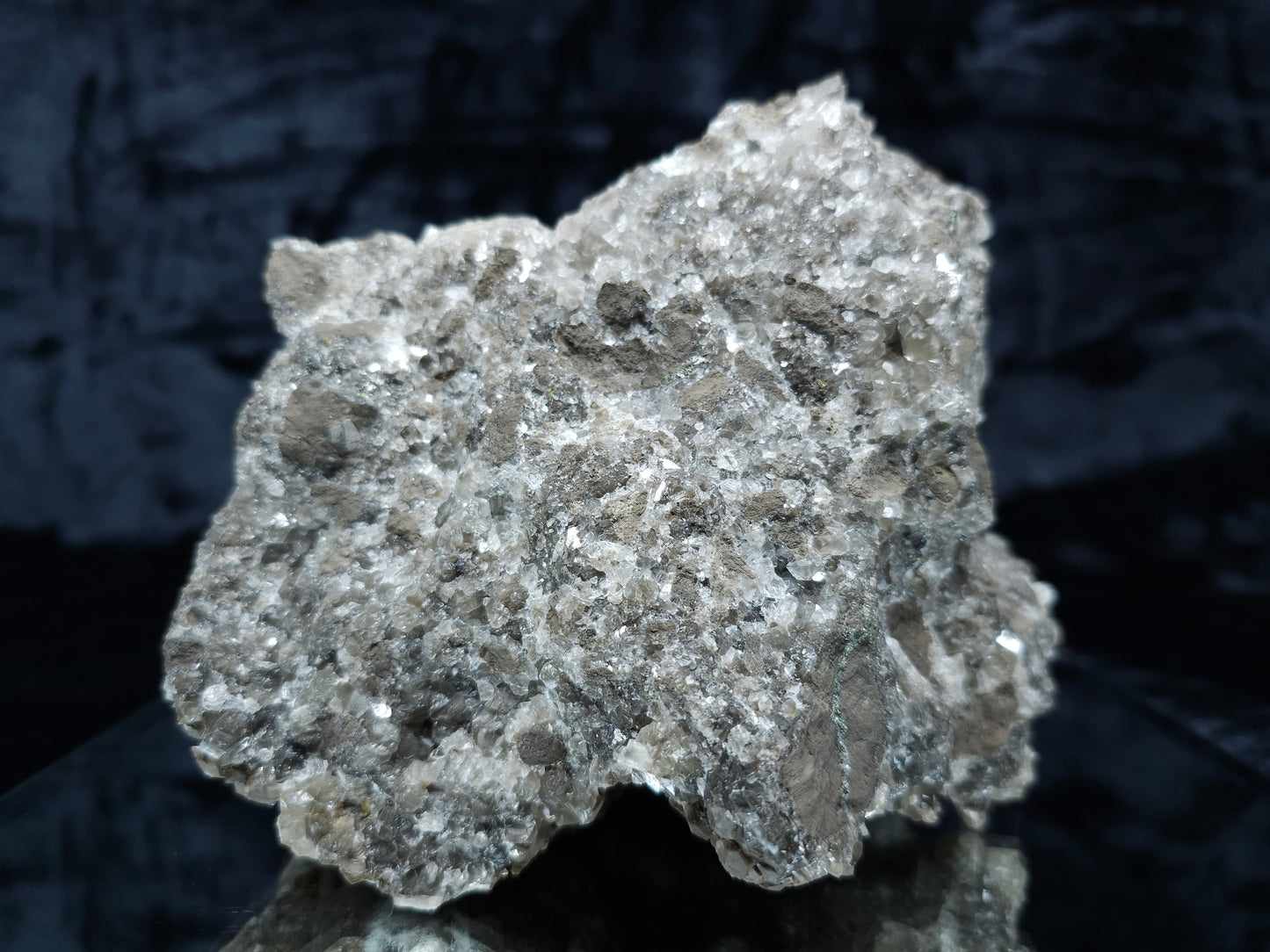 #33101 Super clear Nailhead Spar Calcite geode, Chalcopyrite ore and multiple small fossils in the matrix