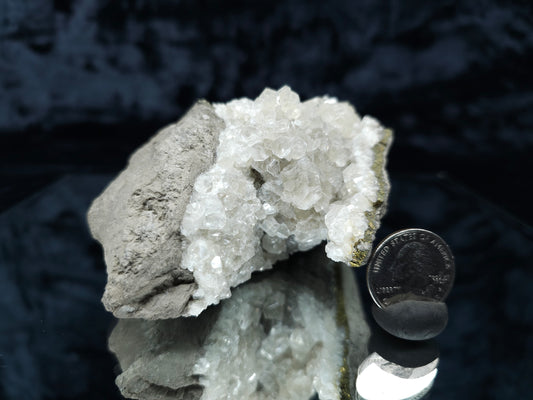 #33110 Super clear Nailhead Spar Calcite cluster with Chalcopyrite ore and multiple small fossils in the matrix