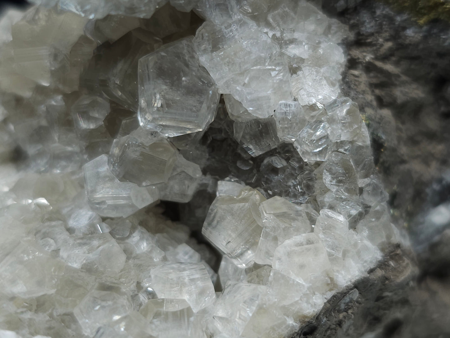 #33110 Super clear Nailhead Spar Calcite cluster with Chalcopyrite ore and multiple small fossils in the matrix